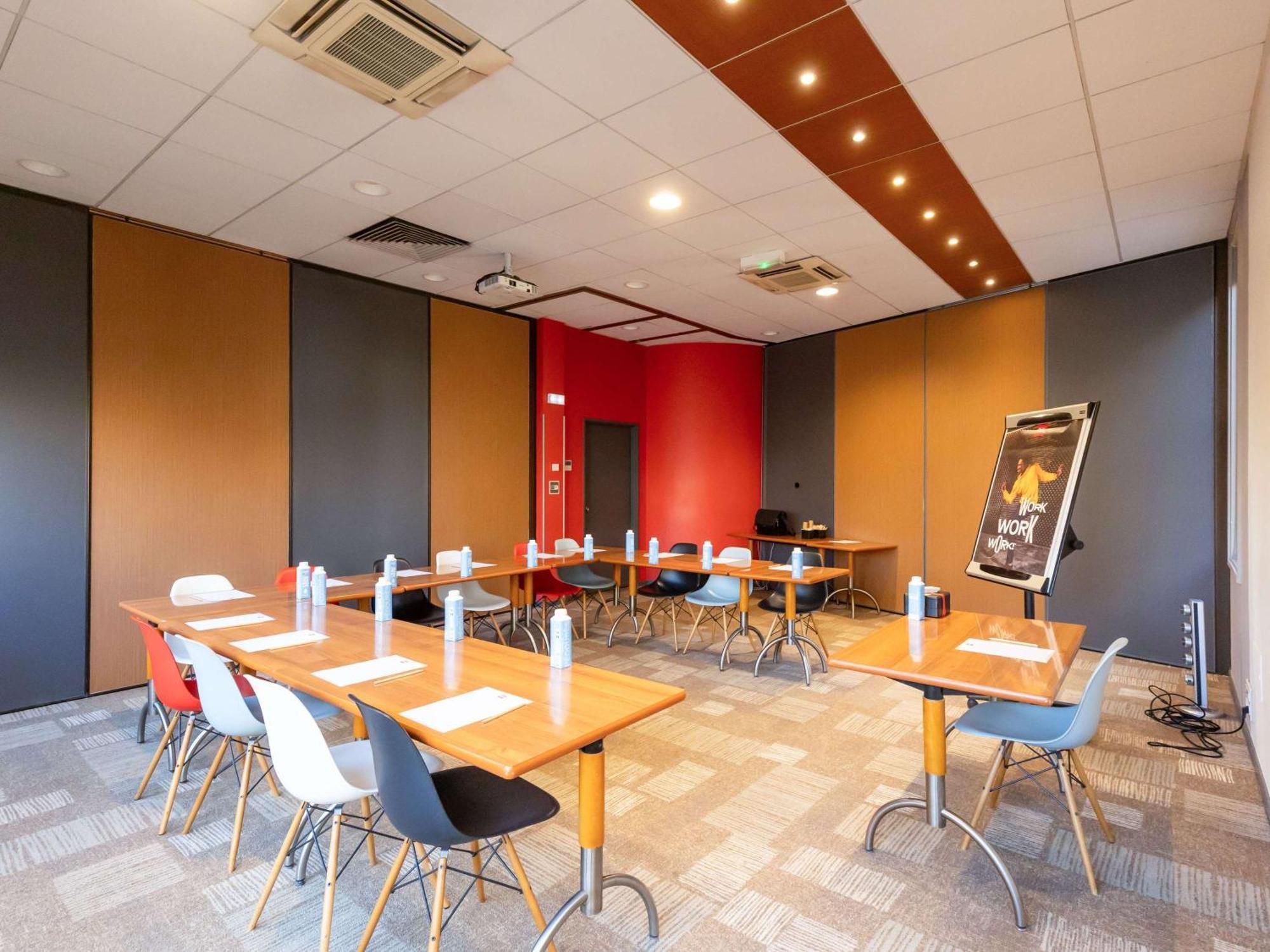 Ibis Le Puy-En-Velay Centre Hotel Eksteriør billede
