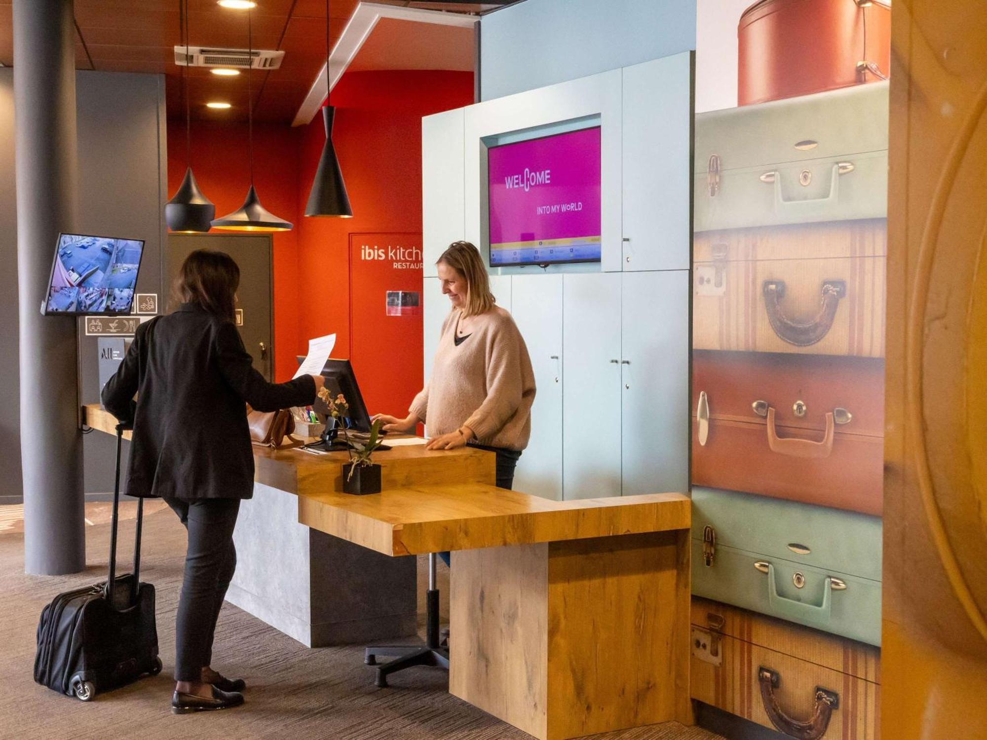 Ibis Le Puy-En-Velay Centre Hotel Eksteriør billede